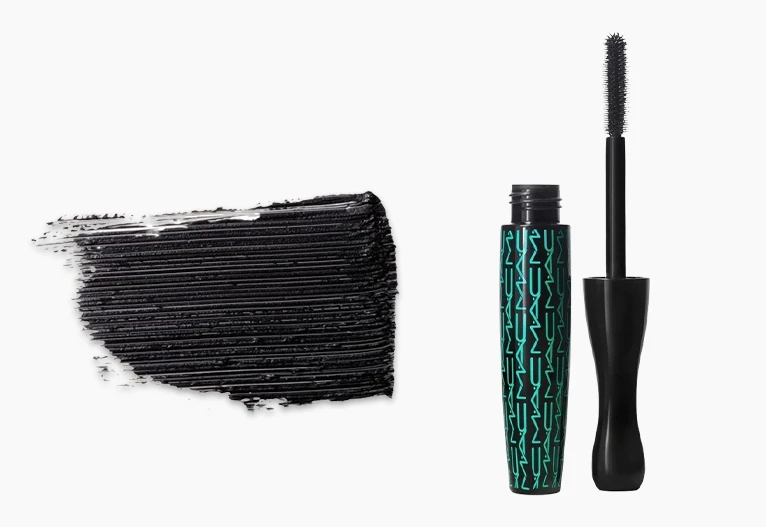 M.A.C In Extreme Dimension Mascara.